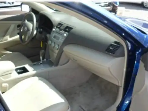 Toyota Camry LE 2009