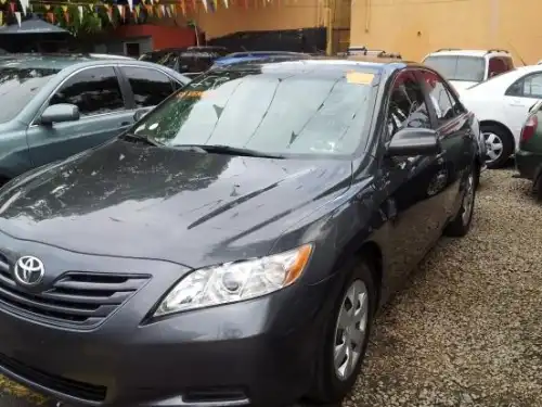 Toyota Camry LE 2009