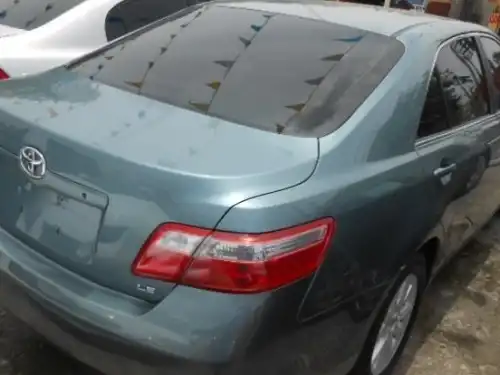 Toyota Camry LE 2009