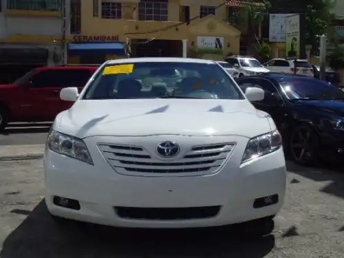 Toyota Camry LE 2009