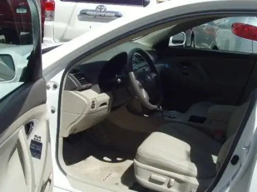 Toyota Camry LE 2009