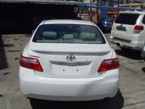 Toyota Camry LE 2009