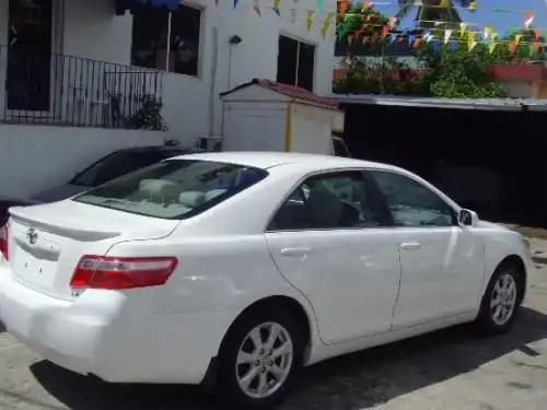 Toyota Camry LE 2009