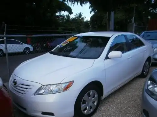 Toyota Camry LE 2009