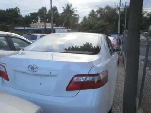 Toyota Camry LE 2009