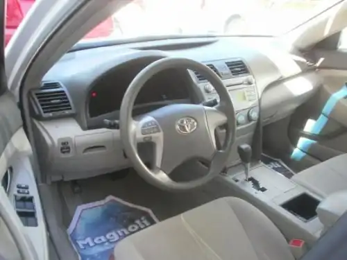 Toyota Camry LE 2009