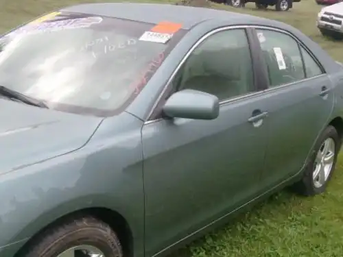 Toyota Camry LE 2009