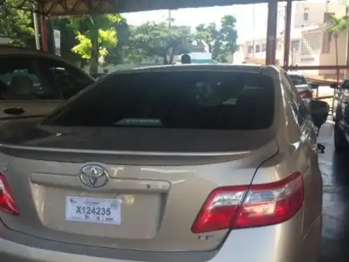 Toyota Camry LE 2009