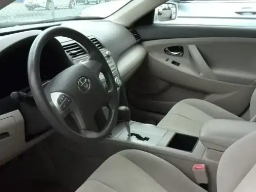 Toyota Camry LE 2009