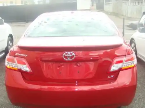 Toyota Camry LE 2010