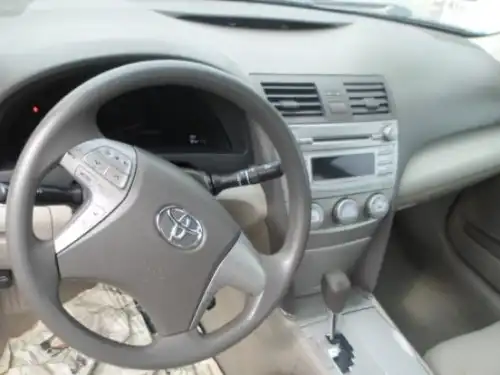 Toyota Camry LE 2011