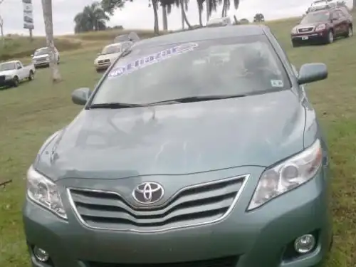 Toyota Camry LE 2011