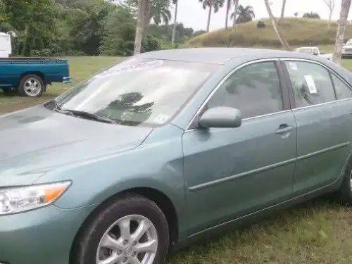 Toyota Camry LE 2011