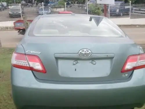 Toyota Camry LE 2011