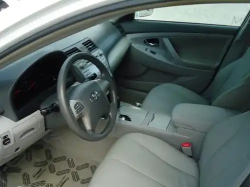 Toyota Camry LE 2011