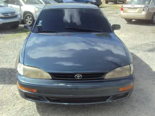 Toyota Camry Le, Año 1992 Azul