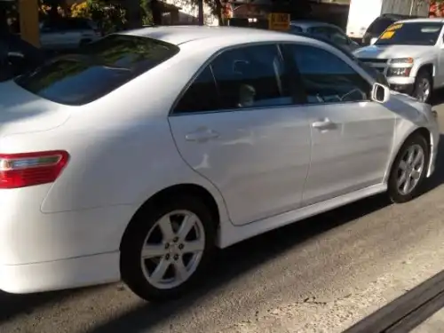 Toyota Camry SE 2009