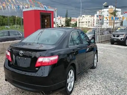 Toyota Camry SE 2009