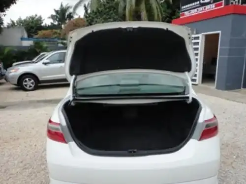 Toyota Camry SE 2009