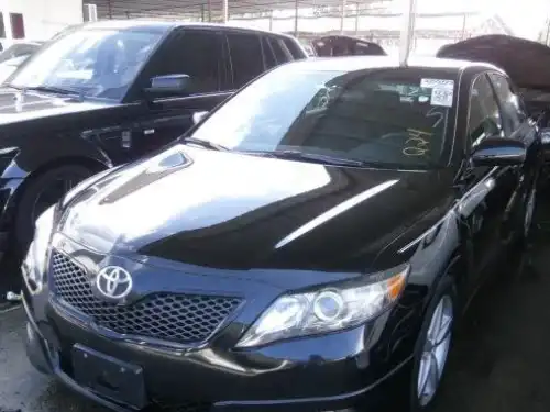 Toyota Camry SE 2010