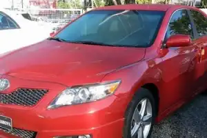 Toyota Camry SE 2011