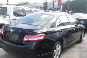 Toyota Camry SE 2011