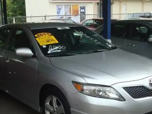 Toyota Camry SE 2011