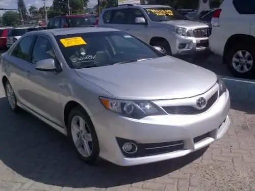 Toyota Camry SE 2012