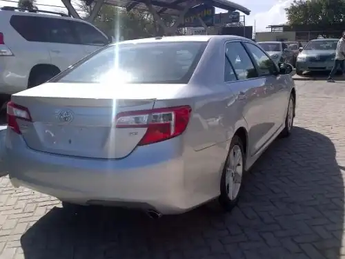 Toyota Camry SE 2012