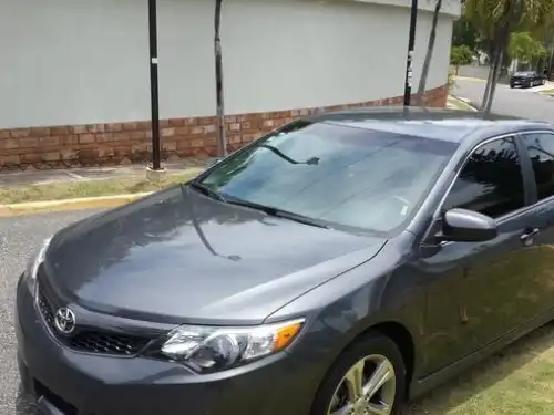 Toyota Camry SE 2012