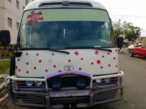 Toyota Coaster 30 Pasajeros