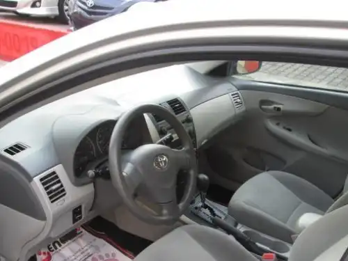Toyota Corolla  2009