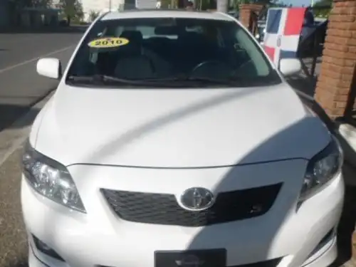Toyota Corolla  2010