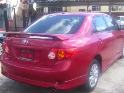 Toyota Corolla  2010