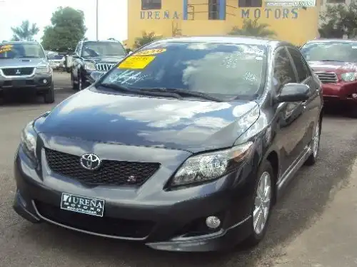 Toyota Corolla  2010