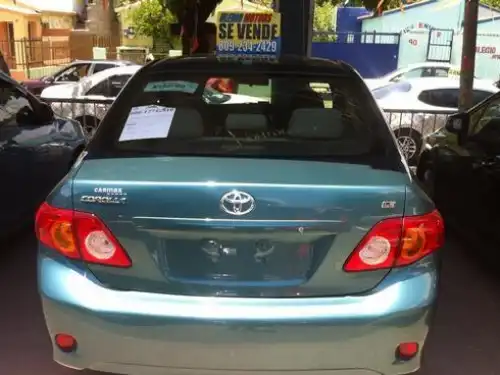 Toyota Corolla  2010