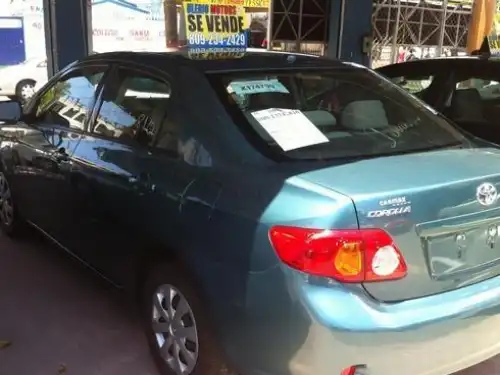 Toyota Corolla  2010