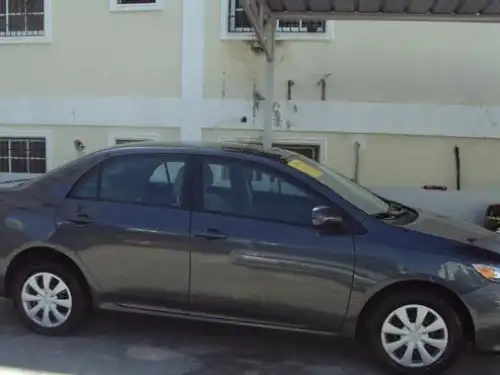 Toyota Corolla  2011