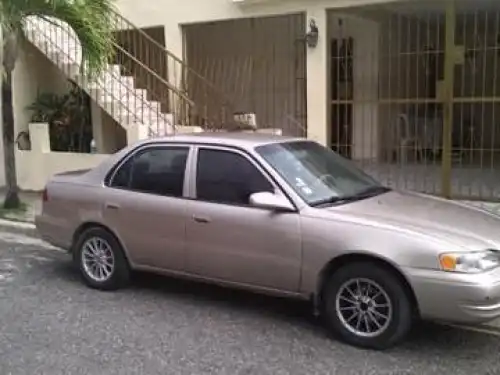Toyota Corolla 1998 en excelentes condiciones 