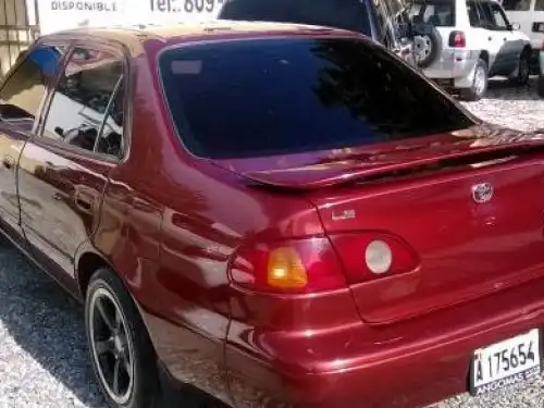 Toyota Corolla 2001 LE, Rojo 