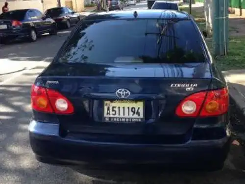 Toyota Corolla 2004 LE -Versión Americana 