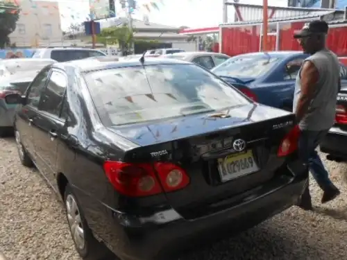 Toyota Corolla CE 2005