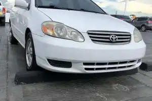 Toyota Corolla LE 2004