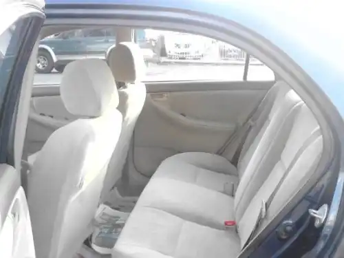 Toyota Corolla LE 2006