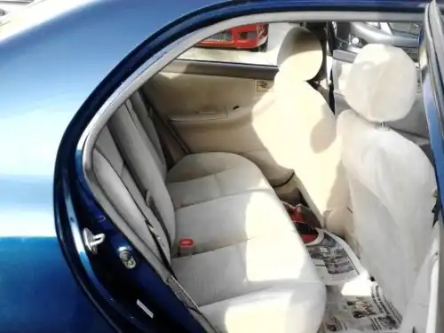 Toyota Corolla LE 2006