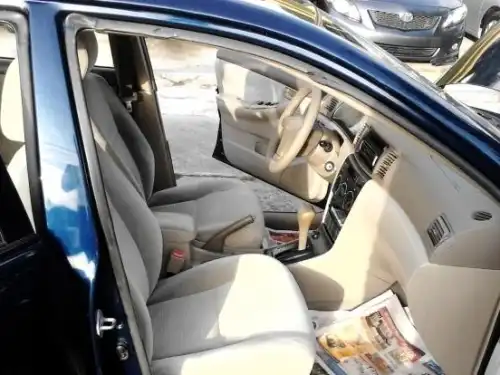 Toyota Corolla LE 2006