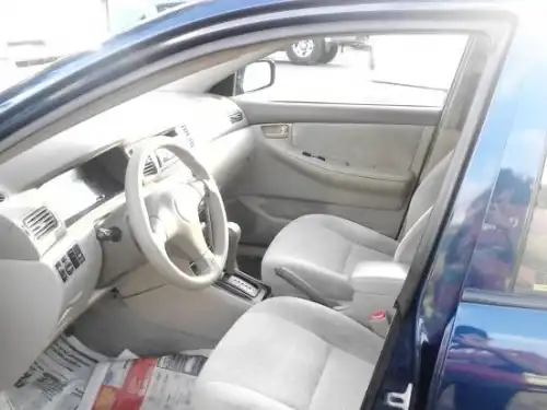 Toyota Corolla LE 2006