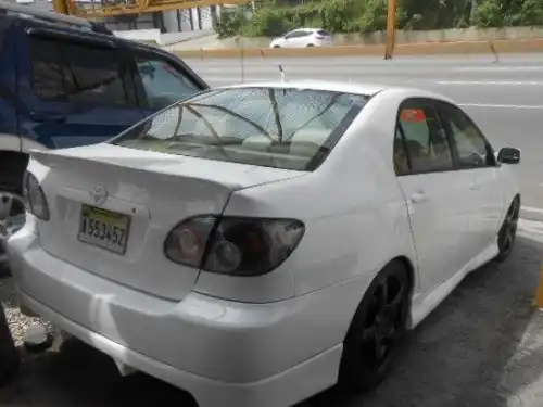 Toyota Corolla LE 2006