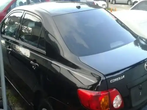 Toyota Corolla LE 2009