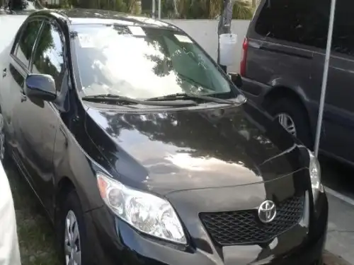 Toyota Corolla LE 2009